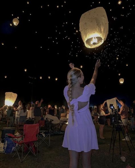 Floating Lights Tangled, Floating Lanterns Aesthetic, Lantern Festival Aesthetic, Floating Lantern Festival, Lantern Aesthetic, Tangled Lanterns, Light Fest, Summer Vision, Festival Aesthetic