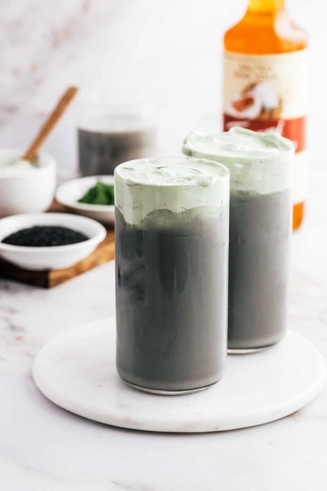 Black Sesame Milk with Matcha Whipped Cream Black Sesame Milk, Matcha Whipped Cream, Sesame Milk, Mixology Recipes, Matcha Dessert, Matcha Milk, Matcha Smoothie, Matcha Drink, Vegan Drinks