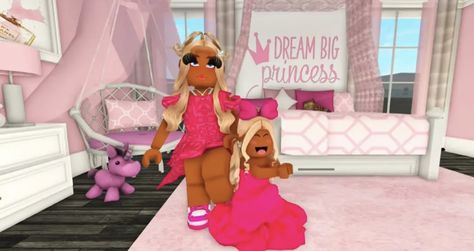 Big Big House, Bloxburg Designs, Bloxburg Decor, Bloxburg School, Roblox Houses, Mommy Daughter Pictures, Daughter Pictures, Bloxburg Bedroom, Clothes Codes