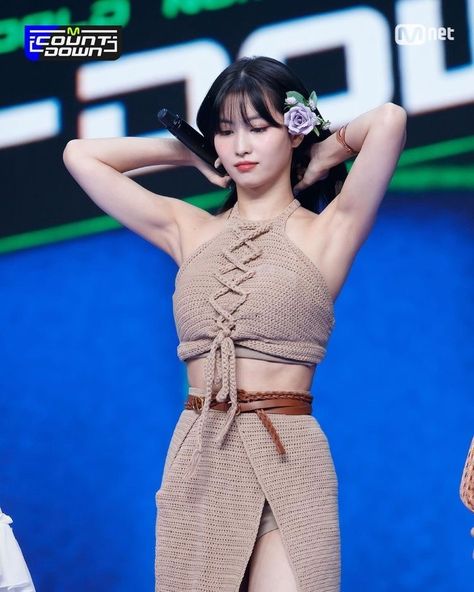 Momo Armpit, Twice Momo Icons, Momo Hirai, Dark Armpits, Korean Pop Stars, Twice Momo, Icons Soft, Dance Kpop, Twice Jihyo