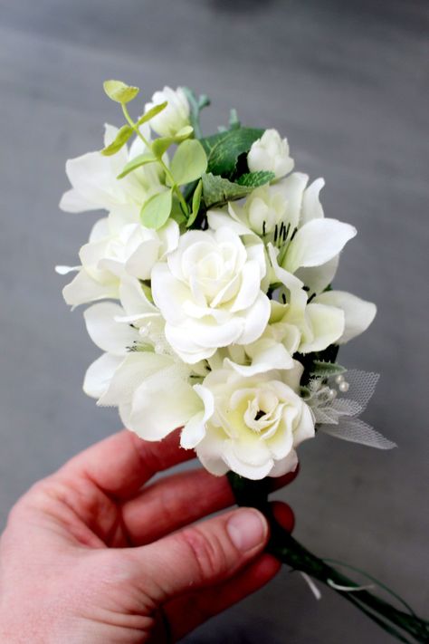 Diy Mother Of The Bride Corsage, Mother Of The Bride Flowers Corsage, Mother Of Bride Flowers, Wedding Coursage, Corsage Wedding Mother, Mother Of The Bride Flowers, Mother Of The Bride Corsage, Mother Of Bride Corsage, Diy Wrist Corsage