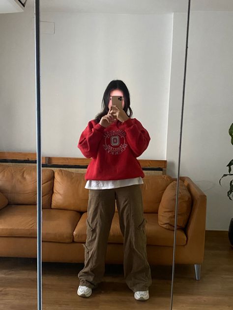 Red And Brown Aesthetic Outfit, Red And Brown Outfit Aesthetic, Dark Red Hoodie Outfit, Brown Cargo Pants Outfit Winter, Burgundy Hoodie Outfit, Red Hoodie Outfit Aesthetic, Red Hoodie Aesthetic, Maroon Hoodie Outfit, Red Cargo Pants Outfit