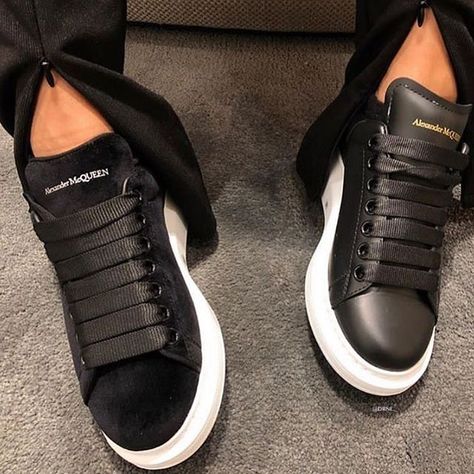 Black Alexander Mcqueen Sneakers Outfit, Alexander Mcqueen Sneakers Outfit, Black Alexander Mcqueen, Sporty Shoes, Alexander Mcqueen Sneakers, Mcqueen Sneakers, Sneakers Outfit, Dream Shoes, Sneaker Collection