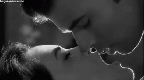 Passionate Kiss Gif, Intimate Gif, Romantic Kiss Gif, Passionate Couples, Romantic Couple Kissing, Kiss Pictures, Kiss Day, Love You Gif, Romantic Kiss