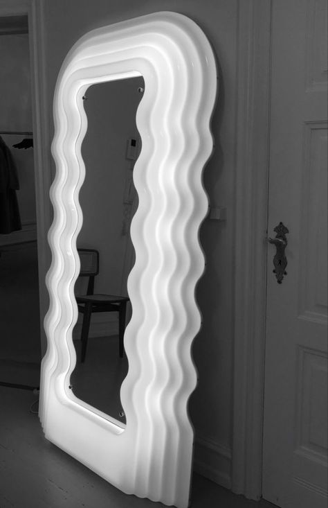 Eternity Modern Squiggle Mirror, Mexican Bar, Simple Cafe, Wavy Mirror, Mirror Inspiration, Luxury Room Bedroom, Cafe Ideas, Traditional Mirrors, Elegant Mirrors