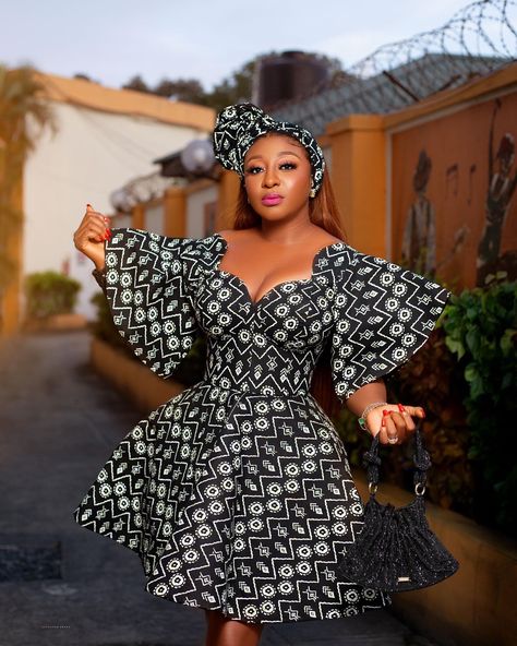 Ankara Flare Gown With Corset, Corset Flare Dress Ankara, Flare Dress Outfit Classy Ankara, Flare Ankara Gown Styles, Styles With Ankara, Corset Flare Dress, Flare Ankara Dress, Ankara Short Flare Gowns, Ini Edo