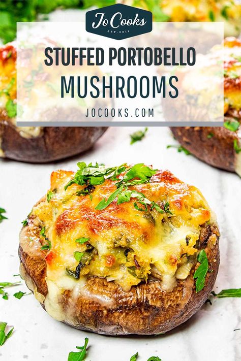 These Stuffed Portobello Mushrooms are stuffed with veggies and cheese, making for a great appetizer that's perfect for all occasions. #stuffedmushrooms #portobello #mushrooms #recipe Stuffed Portobello Mushrooms, Portobello Mushroom Recipes, Stuffed Portobello, Mushroom Recipe, Stuffed Mushroom, Stuffed Portabella Mushrooms, Grilled Mushrooms, Salad Pasta, Quick And Easy Appetizers