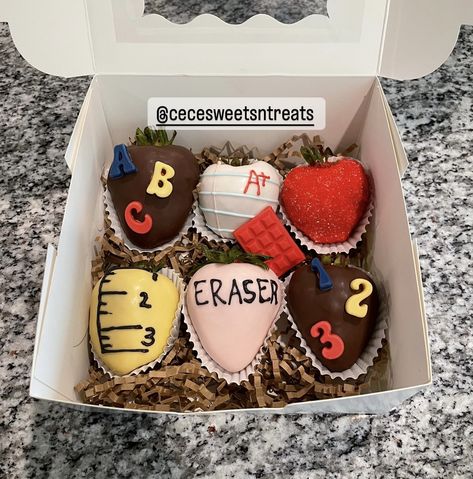 Teacher Appreciation Strawberries, Treats Business, Breakable Hearts, Sweet Deserts, Treat Business, Covered Chocolate, Strawberry Ideas, Cartoon Birthday Cake, Appreciation Gifts Diy