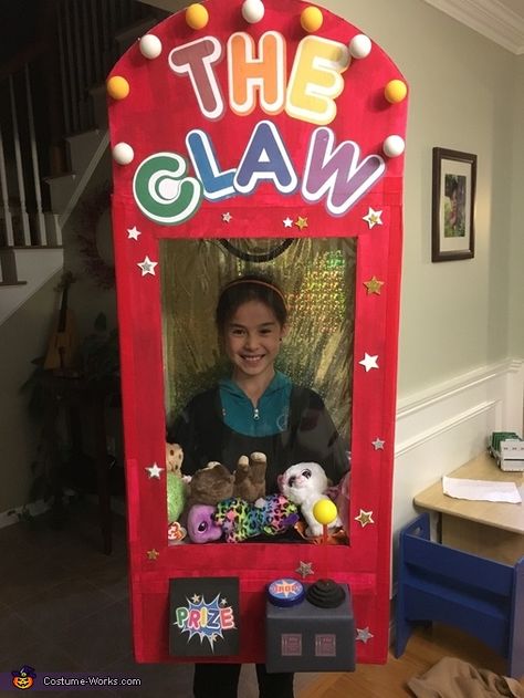 Claw Costume, Claw Machine Costume, Claw Machine Halloween Costume Diy, The Claw Costume, Halloween Costumes For Siblings, Claw Machine Trunk Or Treat, Claw Machine Halloween Costume, Diy Claw Machine Costume, Cardboard Claw Machine