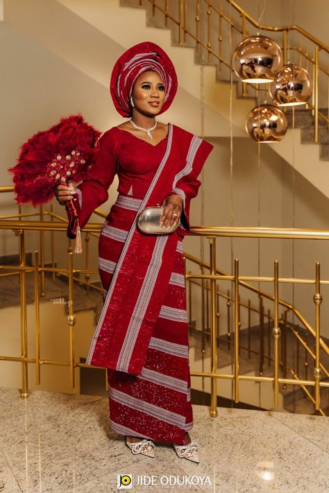 Igbo Attire For Women, Yoruba Photoshoot, Latest Yoruba Traditional Wedding Attire, Asoke Styles, Yoruba Attire, Nigerian Traditional Attire, Gown Dress For Women, Lace Gown Dress, Nigerian Traditional Dresses