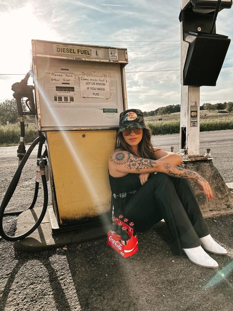 Western Gas Station Photoshoot, Western Grunge Photoshoot, Vintage Gas Station Photoshoot, Gas Pump Photoshoot, Old Gas Station Photoshoot, Trashy Chic, Gas Station Photoshoot, Western Shoot, 16 Photoshoot