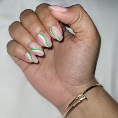 Green And White Swirl Nails, Green Swirl Nails, White Swirl Nails, Almond Gel Nails, Nails With White, Swirl Nails, Dip Manicure, Swirl Design, Pastel Green