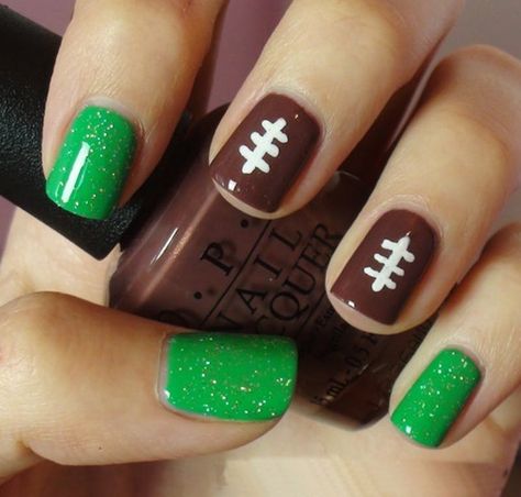 Football Nail Designs, Football Nail Art, Nails After Acrylics, Sports Nails, Classy Nail Art Ideas, Football Nails, Nails Black, Classy Nails, Football Season