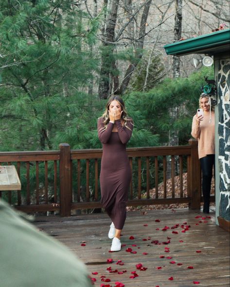 Proposal engagement outfit for fall, winter, cold. Long brown dress outfit. Fall dress. Proposal set up. Engagement surprise Brown Dress Outfit Fall, Long Brown Dress Outfit, Friends Proposal, Proposal Outfits For Her, Brown Dress Outfit, Proposal Outfit, Brown Dresses Outfit, Long Brown Dress, Engagement Surprise