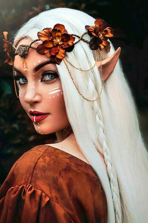 Elven Makeup, All Black Halloween Costume, Elven Cosplay, Elven Hairstyles, Black Dress Halloween Costume, Elf Hair, Snowman Costume, Stylish Black Dress, Black Halloween Costumes