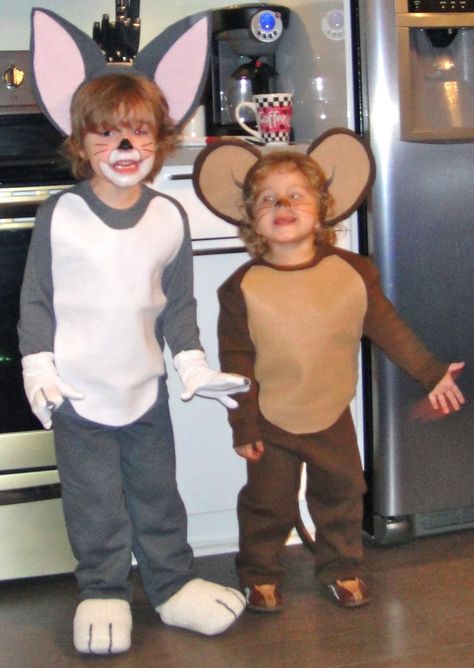 Siblings Halloween Costumes, Tom And Jerry Costume, Halloween Costumes For Siblings, Costumes For Siblings, Pair Costumes, Tom And Jerry Kids, Sibling Halloween Costumes, Twin Costumes, Sibling Costume