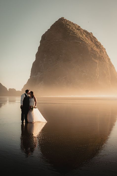 Cannon Beach Oregon Wedding, Oregon Coast Wedding, Haystack Rock, Cannon Beach Oregon, Rock Beach, Rock Wedding, Wedding Location, Cannon Beach, Oregon Wedding