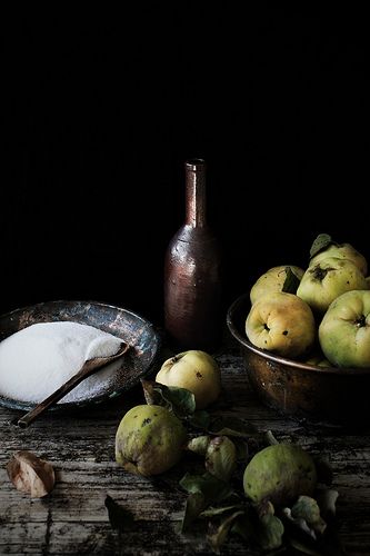 Moody Food Photography, Dark Food Photography, Dessert Photography, Beautiful Food Photography, Food Photography Inspiration, Food Props, Fruit Photography, Food Photography Styling, Fruit And Veg