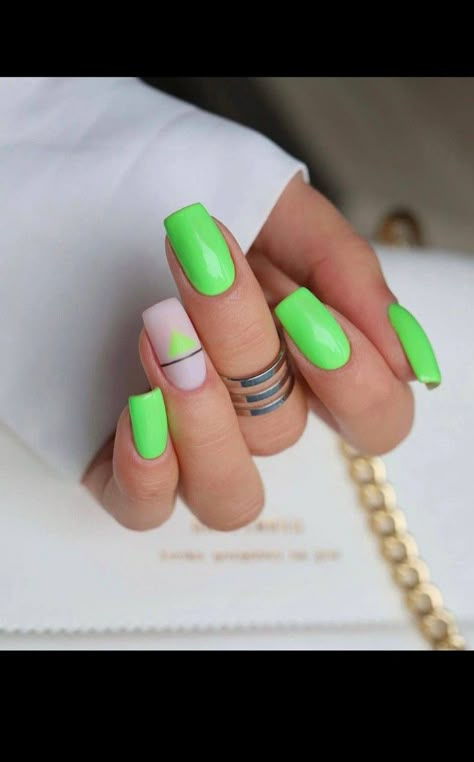 Neon Summer Nails, Subtle Nail Art, Popular Nail Colors, Neon Nail Designs, Neon Summer, August Nails, Summer Nails 2024, Pretty Nail Polish, Nail Color Trends