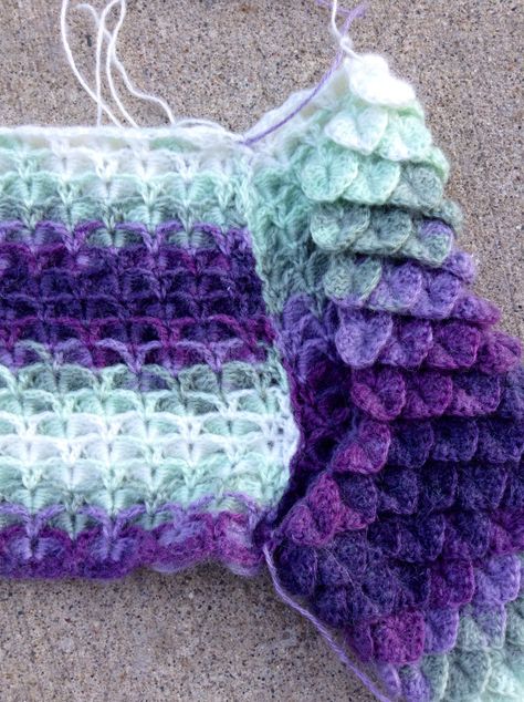 Dragon Scale Scarf Crochet Pattern, Dragon Scale Crochet Blanket, Dragon Scale Crochet, Knit Clothing, Dragon Hoodie, Shrug Pattern, Me Design, Crochet Dragon, Crochet Clothing