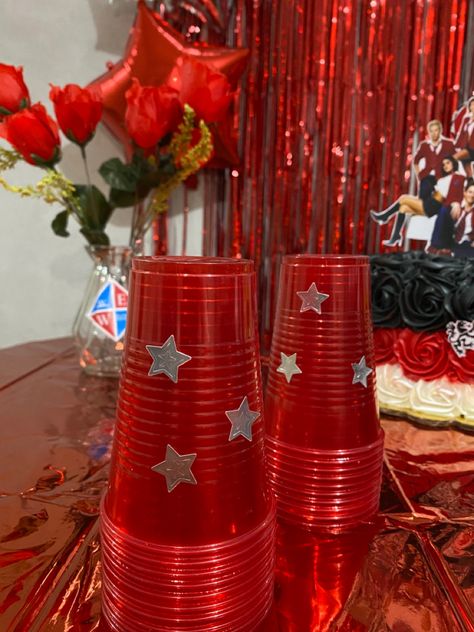 Rbd Party Decor, Rbd Birthday Decorations, Red Taylor Swift Theme Party, Lana Del Rey Birthday Theme Party, Red Party Ideas Decorations, Taylor Swift 22 Birthday Ideas Red, All Red Birthday Party, Rebelde Party Theme, Rbd Rebelde Party Theme