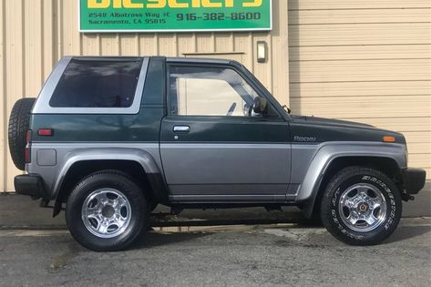 Weekly Craigslist Hidden Treasure: 1992 Daihatsu Rocky. It was off the market way too soon. Toyota Prado 90 Series, Daihatsu Rocky, Suzuki Samurai Roof Rack, 1993 Toyota Pickup, Daihatsu Hijet, Chevy Dealerships, Small Suv, Hidden Treasure, Suzuki Jimny