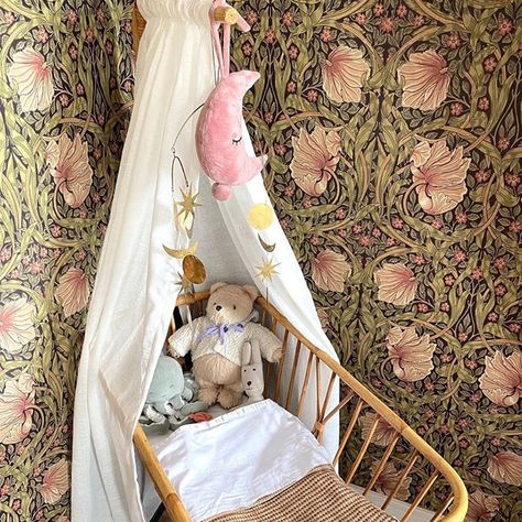 MorrisandCo on Instagram: “Start their love of Morris & Co. whilst they're young. @liefhuisjehaarlem nursery looks ready for it's new arrival! Thank you for tagging…” Pimpernel Wallpaper, Nursery Ideas, Baby Photo, William Morris, Bassinet, Baby Nursery, New Arrival, Toddler Bed, Nursery