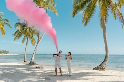 A breathtaking gender reveal moment at the stunning Bounty beach! 🌸 The anticipation built as the air-filled powder cannon burst, releasing a beautiful pink cloud – it’s a girl! 🎀 This vibrant reveal against the backdrop of the ocean created unforgettable memories for the soon-to-be parents. Congratulations to the family @mariya.frunza on this special occasion! Capturing these emotional moments is what makes each session unique. 💖 #genderrevealparty #itsagirl #bountypuntacana #maternityshoot... Beach Gender Reveal, Emotional Moments, Pink Cloud, Pink Clouds, Unforgettable Memories, Punta Cana, Gender Reveal Party, Pregnancy Shoot, Gender Reveal