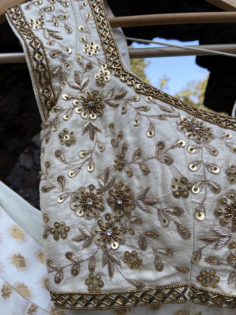 Wedding Gifts Indian, Off White Wedding Dresses, Raw Silk Blouse, Bridal Lengha, Anarkali Lehenga, Zardozi Work, Georgette Lehenga, Zardozi Embroidery, Wedding Moodboard