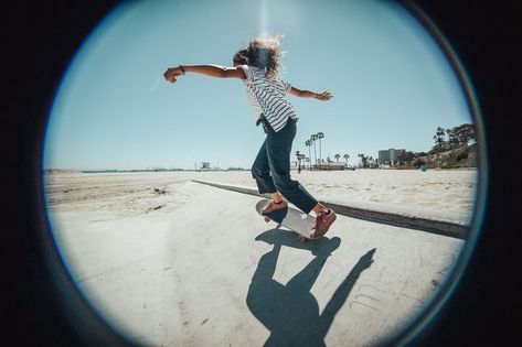 Fish Eye Lens Aesthetic, Skateboard Photoshoot, Lens Aesthetic, Skateboarding Tips, Fish Eye Effect, Aesthetic Skateboard, Fisheye Photography, Skate Photography, Gazing Globe