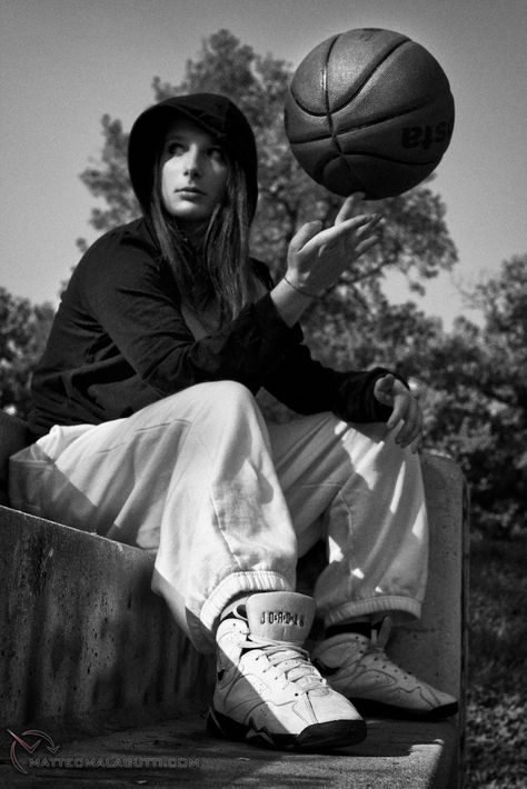 Basketball game is often considered as a men's sport, but many people don't know that Women's basketball is one of the few women's sports that developed together with its men's counterpart. The same girls involvement in the indoor official sport is recently verifying also for basketball's street version, known as street basketball or streetball. There's many followed basketball girls teams, and street basketball is getting more and more popular between girls as well. Valentina is both a bas... Basketball Pictures Poses, Louisville Basketball, Basketball Senior Pictures, Indoor Basketball Hoop, Basketball Girl, Street Basketball, Basketball Shooting, Bola Basket, Basketball Photos