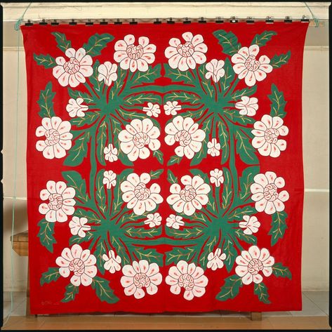 Hawaiian Print Quilts, Hibiscus Quilt Pattern, Hawaiian Tapa Patterns, Hawaiian Quilt Patterns Ulu, Quilts With Hawaiian Fabric, Hawaiian Quilt Patterns, Hawaiian Quilts, Alpha Patterns, Applique Quilts