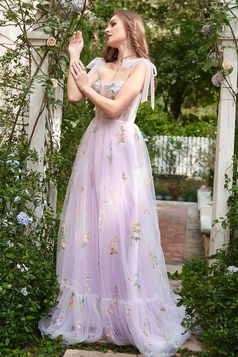 Floral Lilac Dress, Fairy Core Dress Long, Lilac Fairy Dress, Lilac Formal Dress Long, Rapunzel Outfit Ideas Casual, Rapunzel Prom Dress, Cottage Core Prom Dress, Lilac Wedding Dress, Lilac Purple Dress