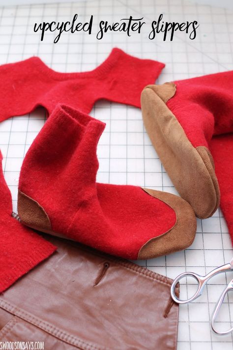 Check out these wool sweater slippers with a link to the upcycle sewing pattern! Wool Slippers Pattern, Homemade Slippers, Sew Slippers, Repurposing Clothing, Sweater Slippers, Slippers Diy, Sewing Slippers, Upcycled Sewing, Felted Wool Slippers