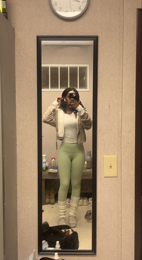 Lululemon And Jeans, Mint Green Leggings Outfit, Lulu Leggings Outfit School, Light Green Shoes Outfit, Lululemon With Jeans, Style Green Leggings, Mint Leggings Outfit, How To Style Green Leggings, Lululemon Groove Pants Outfit