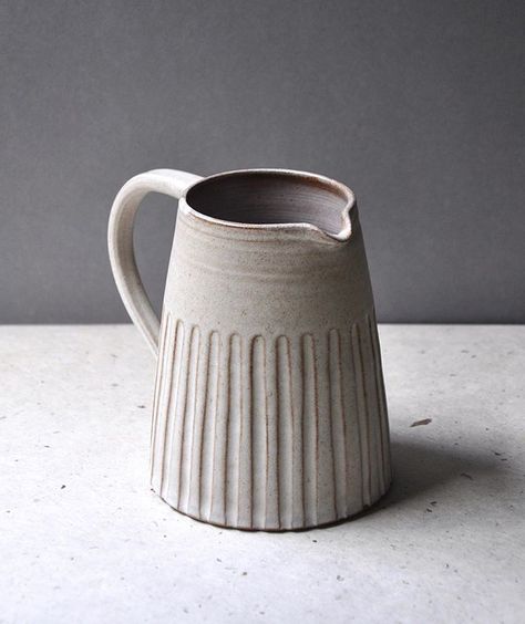 Ceramic Jugs Pottery, Styling Food Photography, Pottery Jugs, Fresh Fruit Recipes, Cerámica Ideas, Keramik Design, Slab Pottery, Ceramic Jug, Pottery Pitcher