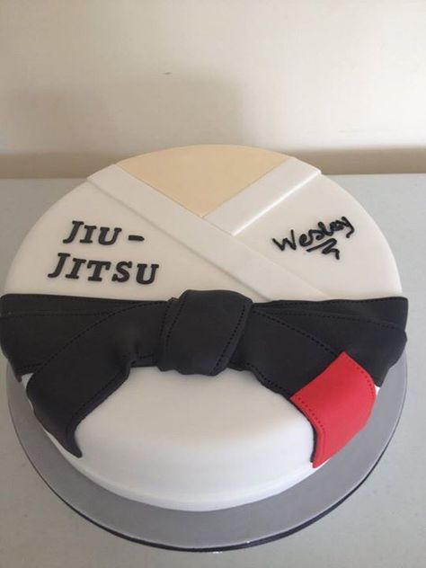 Jiu Jitsu Cake Jiu Jitsu Cake Ideas, Jiu Jitsu Birthday Cake, Jiu Jitsu Birthday Party Ideas, Jiu Jitsu Cake, Jiu Jitsu Belt Display, Blue Belt Jiu Jitsu, Jiu Jitsu Humor, Jiu Jitsu Quotes, Jiu Jitsu Black Belt