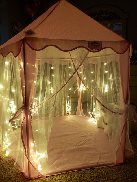 Princess Tent Ideas, Disney Sleepover, Tent With Lights, Fairy Tent, Princess Tent, Cream Garden, Pink Tent, Tent Room, Coachella 2024