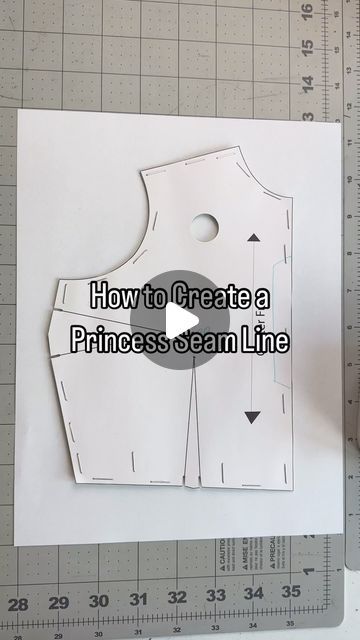 Princess Seam Pattern, Person Sewing, Sewing Measurements, Sewing Blouses, Princess Line, Textile Projects, Seam Allowance, Sewing Tutorials Clothes, Fashion Sewing Tutorials