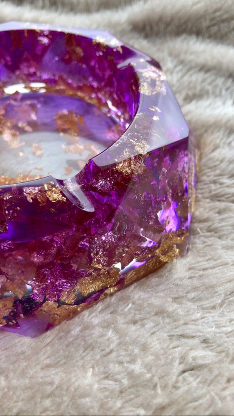 Purple and goldleaf resin ashtray Resin Art Ashtray, Diy Resin Ashtray, Resin Ashtray Ideas, Ashtray Resin, Resin Floors, Epoxy Resin Flooring, Resin Ashtray, Resin Decor, Resin Ideas