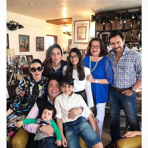 Kareena Saif, Kapoor Family, Randhir Kapoor, Best Actress Award, Documentary Movies, Film Academy, Saif Ali Khan, Pregnant Celebrities, Sara Ali Khan