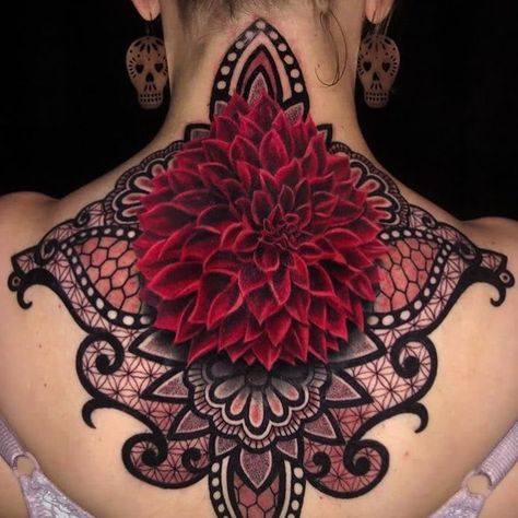 Flower Neck Tattoo, Tatuaje Cover Up, Red Flower Tattoos, Dahlia Tattoo, Backpiece Tattoo, Back Piece Tattoo, Pieces Tattoo, Disney Tattoo, Geniale Tattoos