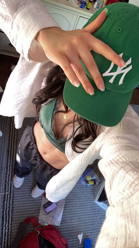 green hat outfit | yankees | outfit inspo | outfit idea | summer #yankees #green #summer #outfitideas Outfit With Hats For Women Summer, Green New York Yankees Hat Outfit, Cap Inspo Outfit, Dark Green Hat Outfit, Outfits With Hats For Women Summer, Green Yankees Hat, Outfit With Hats For Women, La Hat Outfit, New York Yankees Hat Outfit