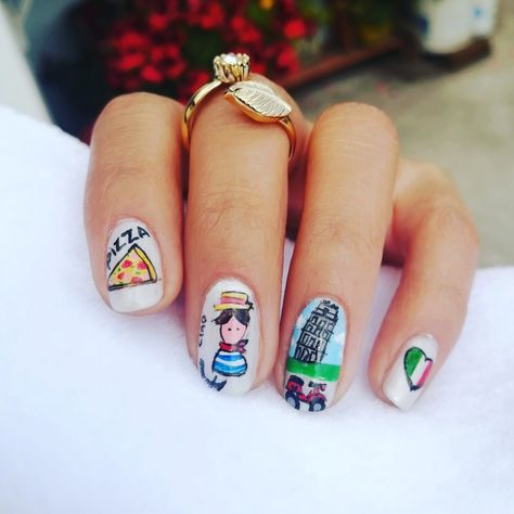 #italianails Italian Nails Designs Italy, Italy Nails Design, Italia Nails, Pro Nails, Nails Design, Pretty Nails, Cute Nails, Rome, Nail Designs