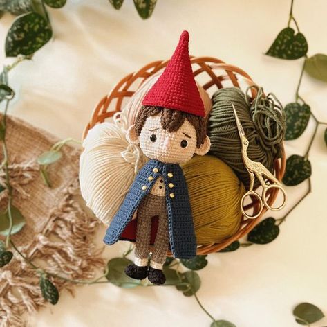 Wirt Amigurumi (Over the Garden Wall / O Segredo Além do Jardim) Over The Garden Wall Pattern, Over The Garden Wall Crochet Pattern, Over The Garden Wall Halloween Decor, Over The Garden Wall Crafts, Over The Garden Wall Diy, Over The Garden Wall Crochet, Over The Garden Wall Party, Over The Garden Wall Costume, It Amigurumi