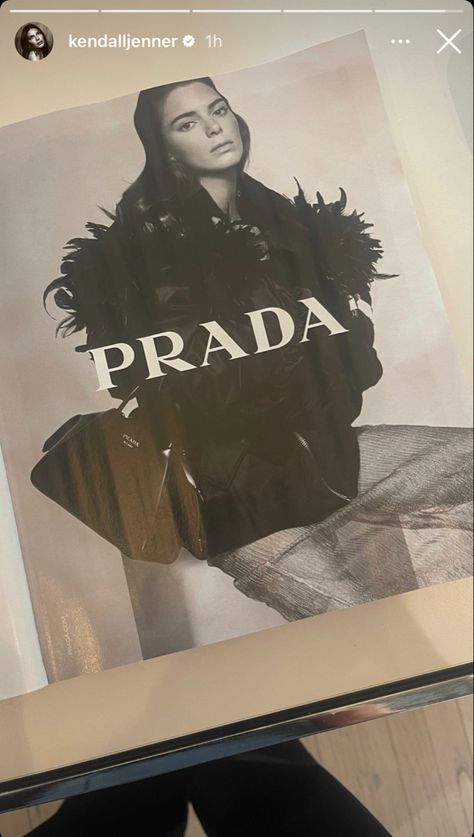 Kendall Jenner // Prada Kendall Kenner, Prada Aesthetic, Kendall Jenner Street Style, Models Backstage, High Fashion Branding, Caitlyn Jenner, Model Aesthetic, Kendall And Kylie Jenner, Kendall Jenner