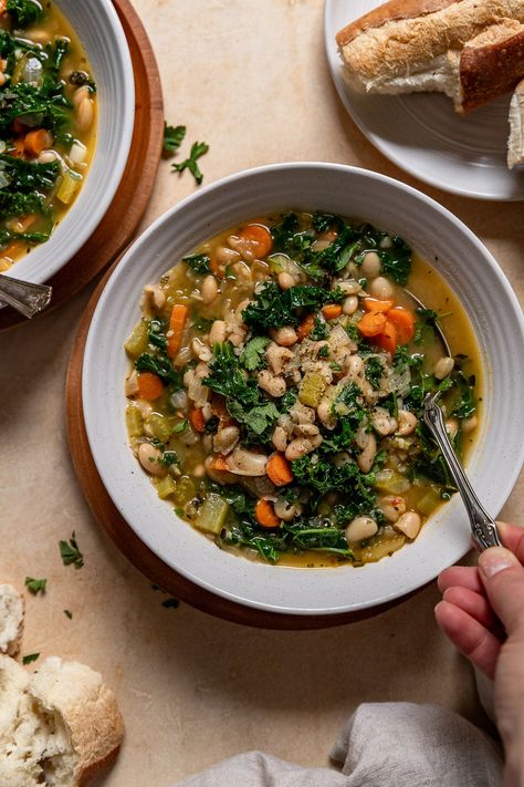 Brothy White Bean Soup with Kale White Bean Kale Sausage Soup, White Bean Soup With Kale, Bean Soup With Kale, Beans And Kale, Soup With Kale, Green Kale, Sausage Soup, White Bean Soup, Cannellini Beans