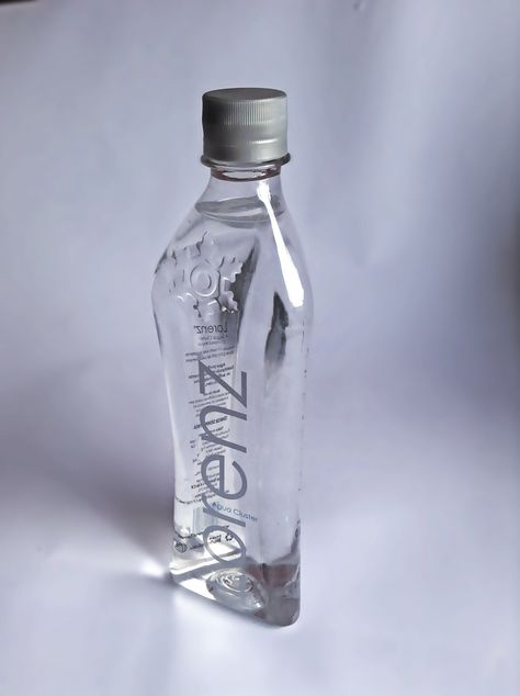 Bottle Design Water, Plastic Bottle Design, Premium Water Bottle, Water Bottle Label Design, Unique Water Bottle, Mineral Water Bottle, Water Packaging, Packaging Template Design, Bottle Design Packaging