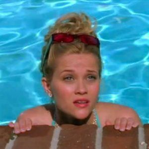 The 5 Best Poolside Beauties From the Movies Legally Blonde Icons, Elle Woods Icon, Reese Weatherspoon, Y2k Lookbook, Legally Blonde Aesthetic, Elle Woods Aesthetic, Legally Blonde Movie, Blonde Icons, Legally Blonde 2