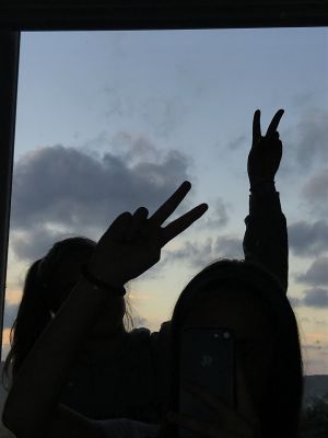 Friends Aesthetic, The Peace, Peace Sign, Photography